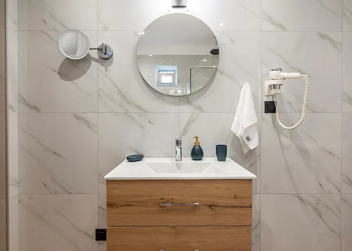 The Saltwater 1min Kos Town